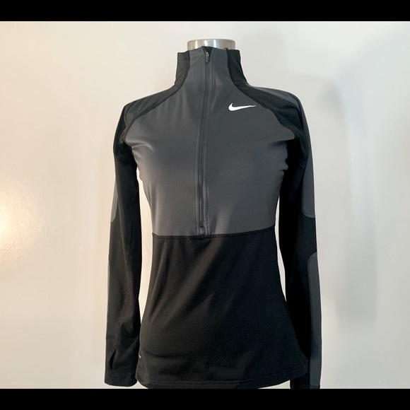 NIKE - Active Top - Picture 2 of 3